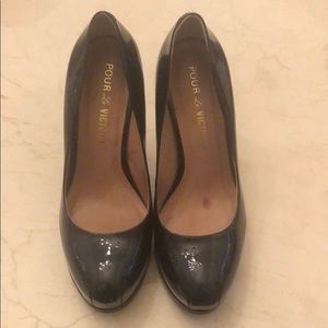 Pour la Victoire Black pumps